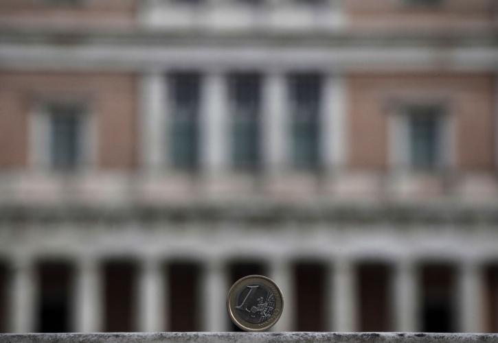 Πόσo χρειάζεται να δουλέψει ένας Έλληνας εργαζόμενος για να αποκτήσει ο μισθός του αγοραστική δύναμη 1.000 δολαρίων