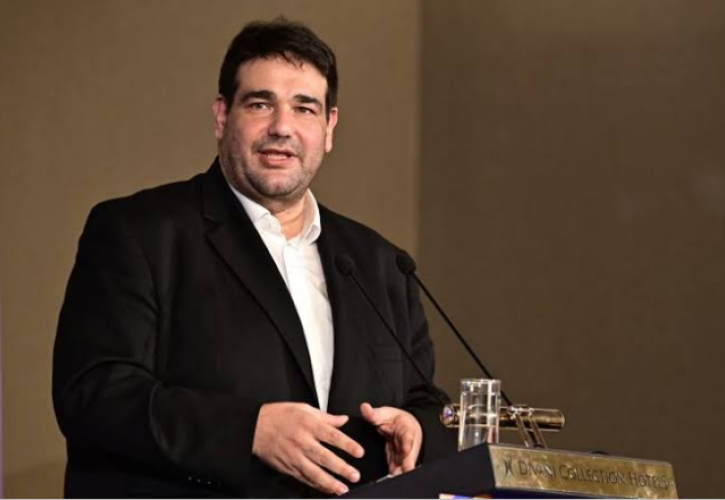 Ο Λιβάνιος «ανοίγει» σπίτια για δημόσιους λειτουργούς - Το αυγουστάστικο «τρέξιμο» στα υπουργεία - Η αποχώρηση Αυγερινού