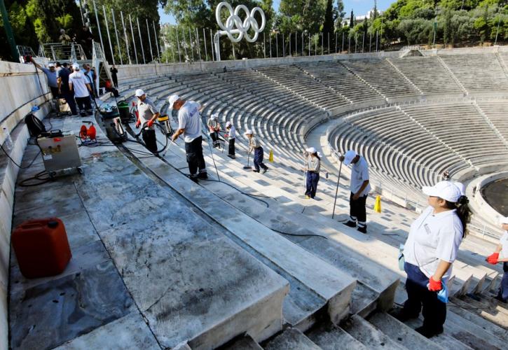 Παναθηναϊκό Στάδιο: Εργασίες καθαρισμού και συντήρησης των μαρμάρων για πρώτη φορά εδώ και 120 χρόνια
