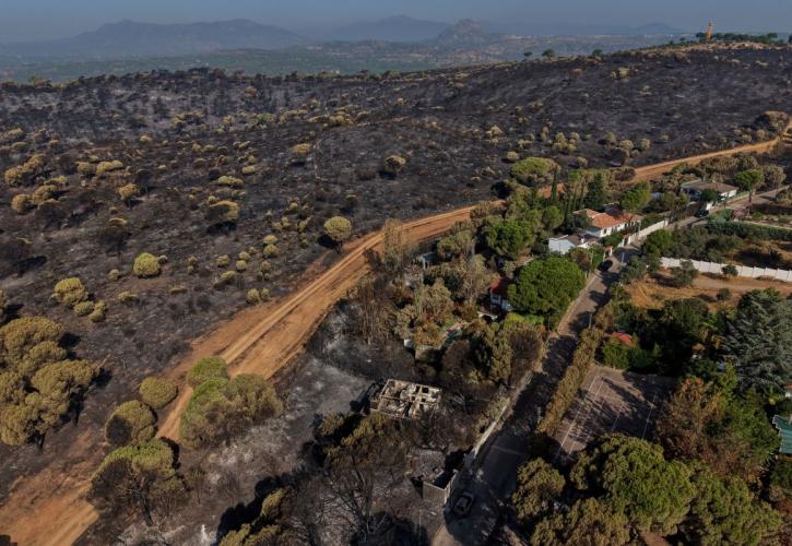 Ισπανία: Πύρινος εφιάλτης σε Βαλένθια και Ανδαλουσία - Χιλιάδες στρέμματα στις φλόγες