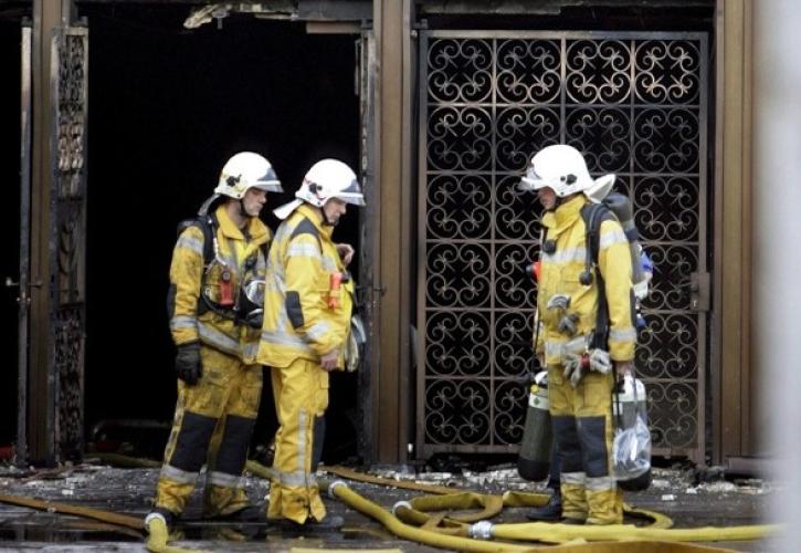 Πέντε αγνοούμενοι και 19 τραυματίες σε δύο πυρκαγιές σε κτίρια κατοικιών στην Ελβετία