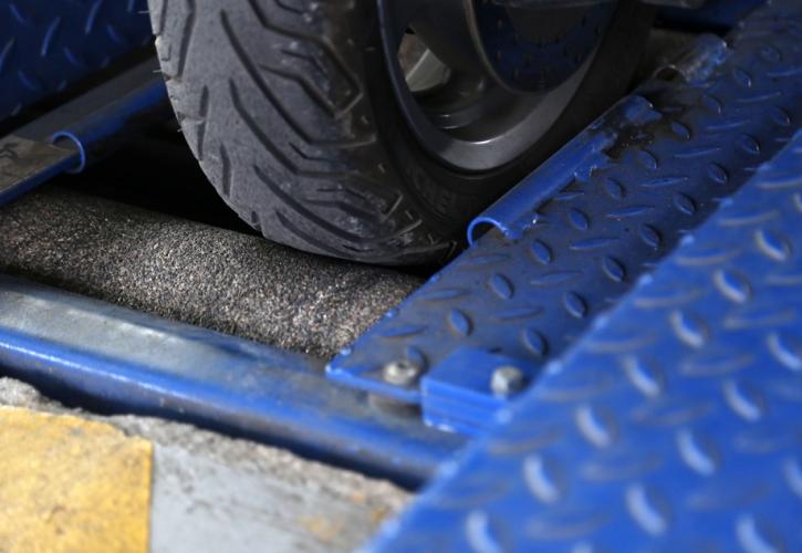 Οχήματα: Σφίγγει ο κλοιός με νέες διασταυρώσεις - Ψηφιακό κόσκινο για ΚΤΕΟ