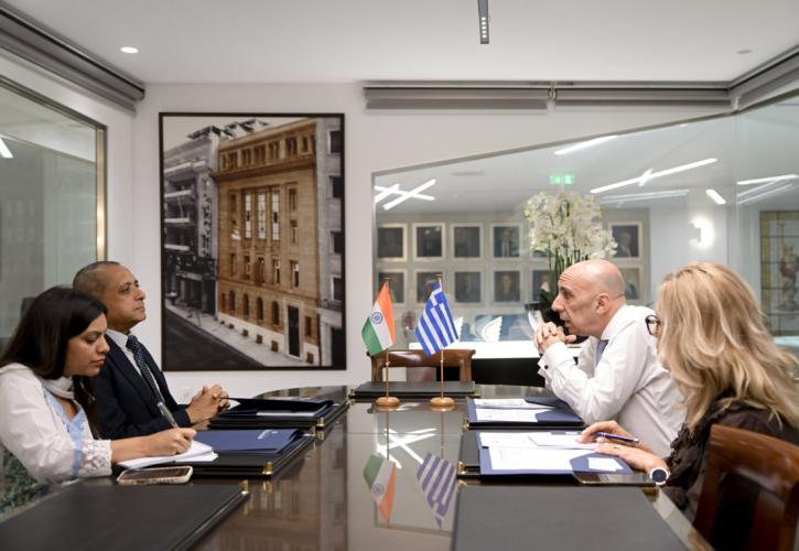 Μπρατάκος: «Στρατηγική επιλογή η ενίσχυση των οικονομικών και επιχειρηματικών σχέσεων Ελλάδας - Ινδίας»