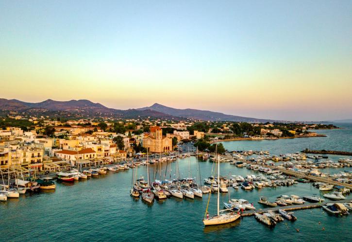 Ferryhopper: Ποια νησιά προτίμησαν Έλληνες και ξένοι ταξιδιώτες το καλοκαίρι του 2026