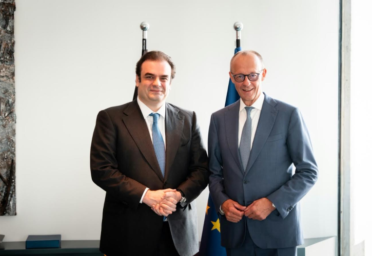 Επαφές Πιερρακάκη με Μερτς και Κλινγκμπάιλ - «Η Ευρώπη χρειάζεται μία ισχυρή Γερμανία»
