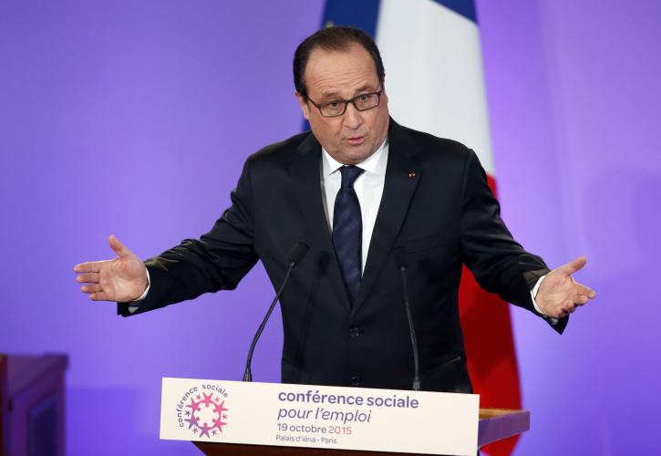 Hollande: Η Γαλλία βρίσκεται σε πόλεμο