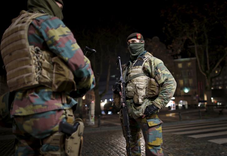 Βέλγιο: Ομοσπονδιακή έρευνα στον στρατό για διασυνδέσεις με την άκρα δεξιά