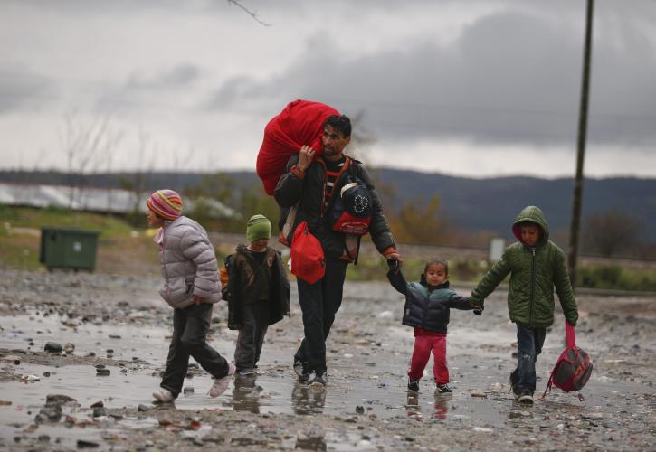 FT: «Aχίλλειος πτέρνα» της Σένγκεν η Ελλάδα