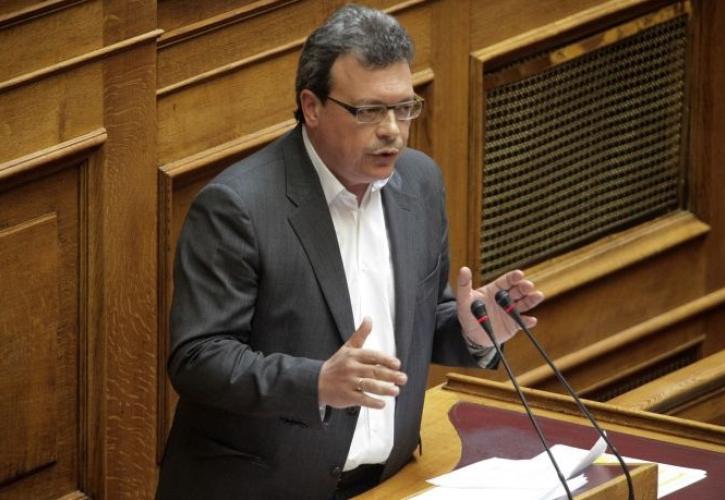 Φάμελλος: Τρεις οι προϋποθέσεις για τη σωτηρία των ταμείων