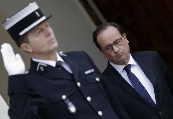 Σε ΗΠΑ και Ρωσία μεταβαίνει ο Francois Hollande