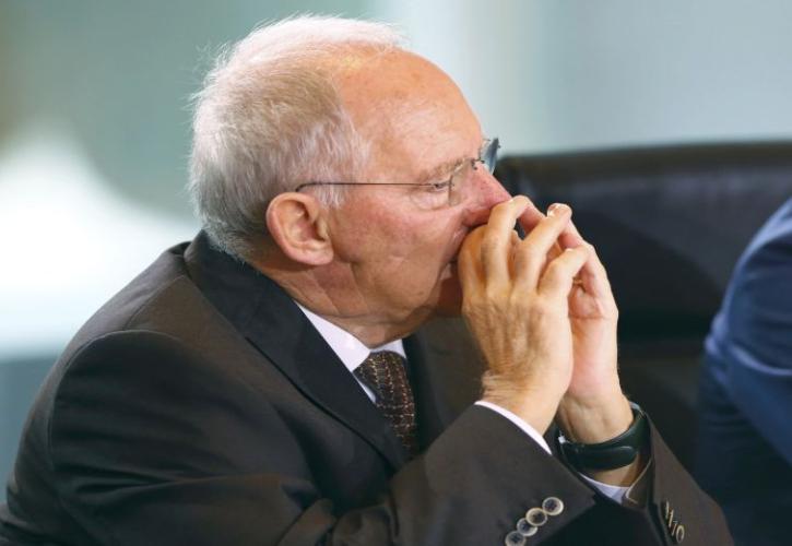 Schaeuble: Πιθανή η επέμβαση του στρατού σε περίπτωση επιθέσεων