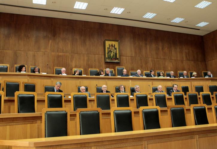 Λιμνάζουν στα δικαστήρια 105.000 φορολογικές υποθέσεις
