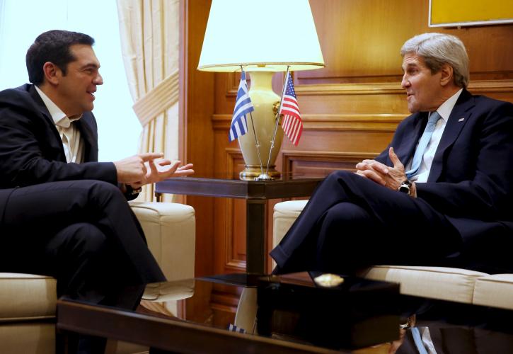 Για προσφυγικό και οικονομία συζήτησαν Τσίπρας-Kerry