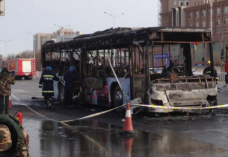 Φωτιά σε λεωφορείο στην Κίνα με 14 νεκρούς