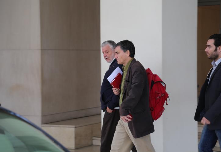 «Παζάρι» με τους δανειστές για 3,4 δισ. ευρώ