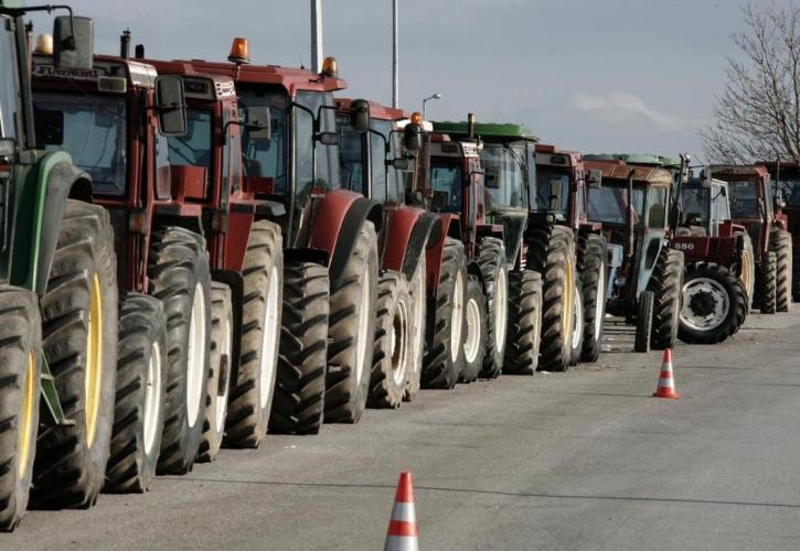 Ισπανία: Για δεύτερη ημέρα οι αγρότες στους δρόμους