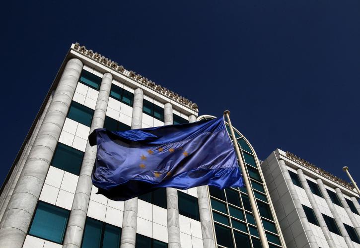 Απογειώθηκε με άνοδο 7,40% το Χρηματιστήριο Αθηνών