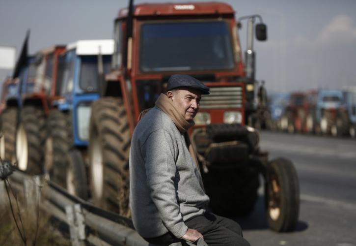Αγρότες: Σε δίωρο αποκλεισμό της ε.ο. Θεσσαλονίκης- Νέων Μουδανιών