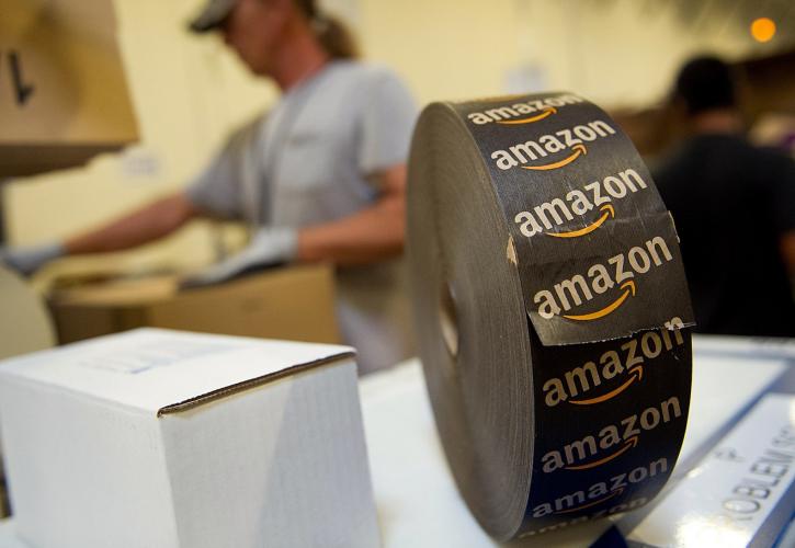 Η Amazon ανοίγει φυσικό κατάστημα με ρούχα και high-tech δοκιμαστήρια