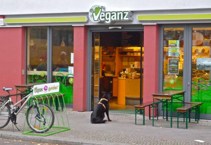 Ανοίγει τις πύλες του το πρώτο σουπερμάρκετ για χορτοφάγους