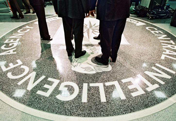 Η CIA ψάχνει βιβλιοθηκάριο με μισθό 100.000 δολάρια