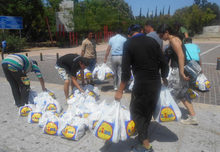 Η Lidl στηρίζει τις δομές φιλοξενίας προσφύγων