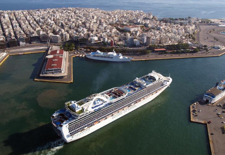 Το λιμάνι του Πειραιά υποδέχτηκε το πρώτο για φέτος κρουαζιερόπλοιο