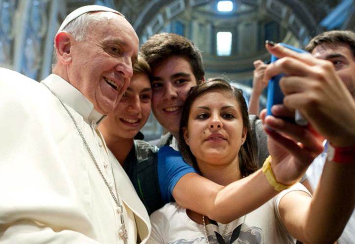 Like στον πάπα Φραγκίσκο