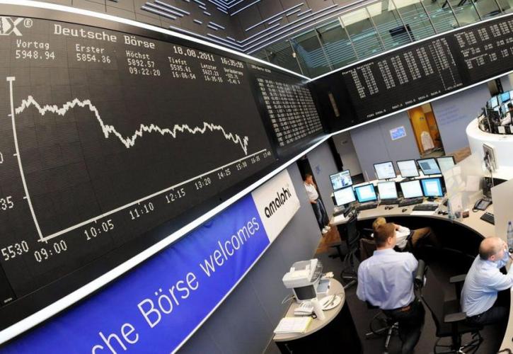 Δυναμική άνοδος στις ευρωαγορές με ρεκόρ πενταετίας στην άμυνα και «αέρα» πληθωρισμού