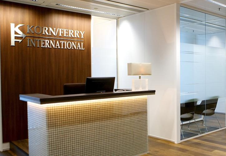 Μέσω... Ουγγαρίας η στελέχωση του ΤΧΣ