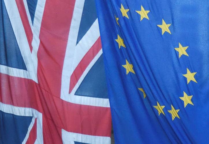 Η ΕΕ προειδοποιεί το το Λονδίνο να μην λάβει καμιά μονομερή απόφαση για τη Β. Ιρλανδία