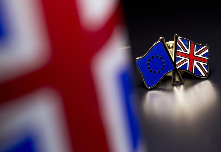 Βρετανία: «Όχι» από το DUP στη νέα συμφωνία του Brexit