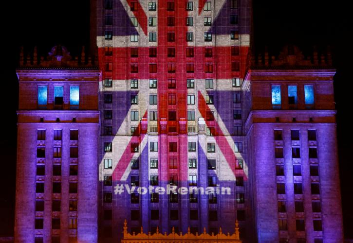 «Μάχη στήθος με στήθος» για brexit και bremain