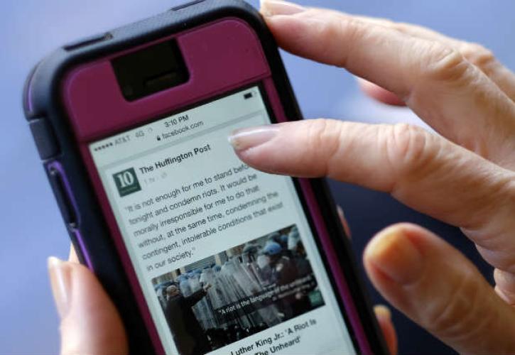 Τα social media κερδίζουν τη «μάχη» της ενημέρωσης