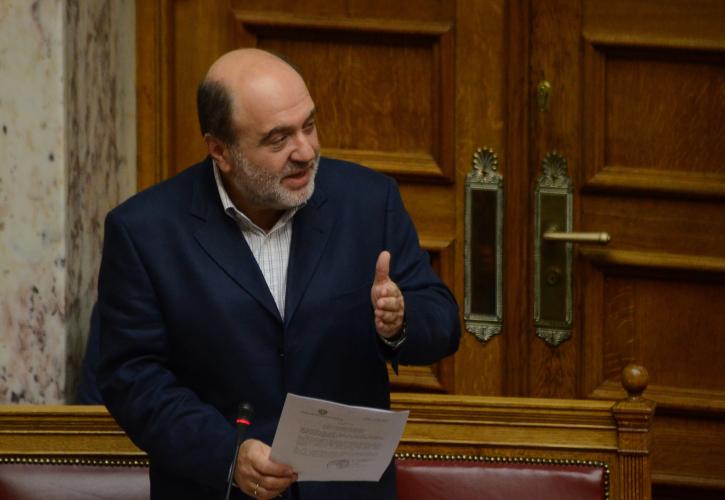 Αλεξιάδης: Ρυθμίστε οφειλές για να γλιτώσετε τις κατασχέσεις