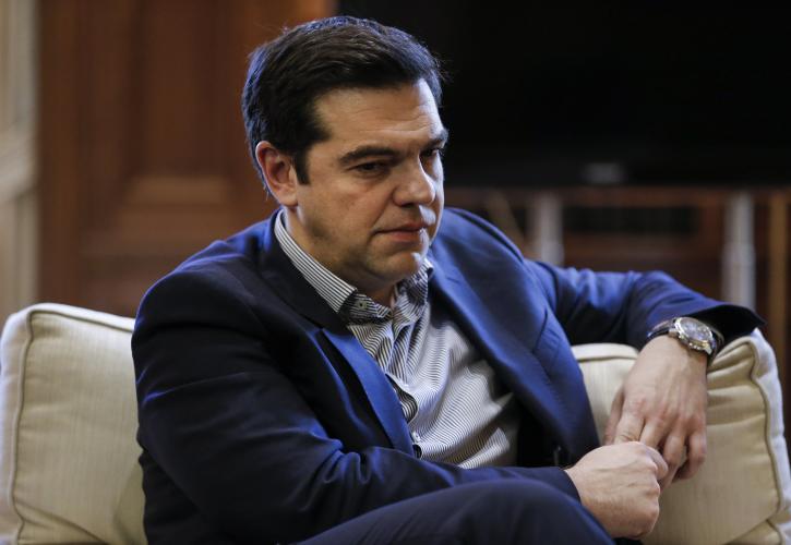 Ο Τσίπρας βάζει το πολιτικό όφελος πάνω από το εθνικό