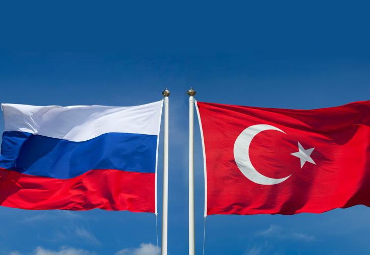 Οι ρωσικοί περιορισμοί στις πτήσεις κοστίζουν 500.000 τουρίστες στην Τουρκία