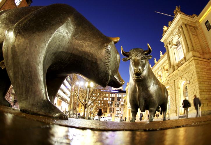 Wall Street: Ανεπαρκής η αντίδραση στο αρνητικό κλίμα - Ξανά στο «κόκκινο» Dow και S&P, «διασώθηκε» οριακά ο Nasdaq
