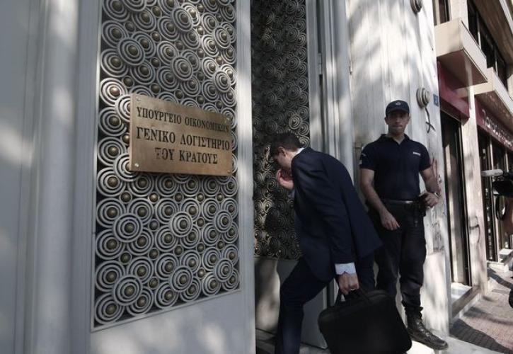 Δαπάνες και έσοδα στο μικροσκόπιο των Θεσμών