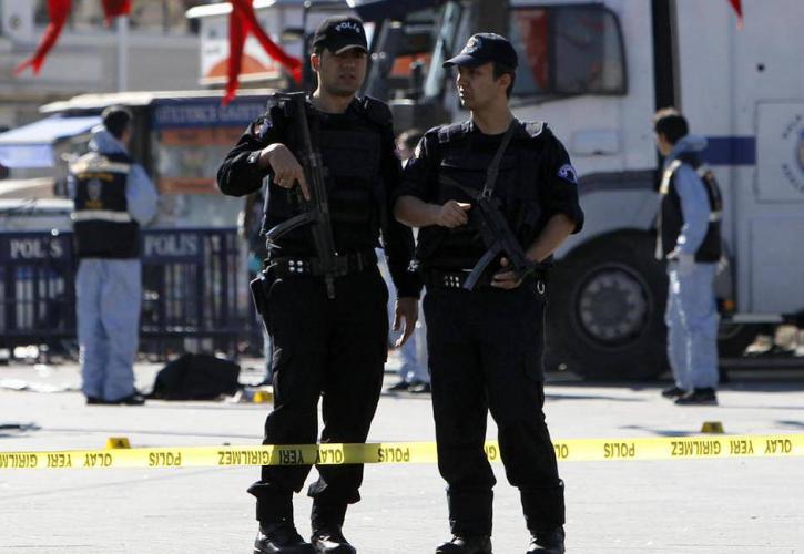 Η Τουρκία ξεκίνησε αεροπορικές επιθέσεις στο βόρειο Ιράκ και τη Συρία κατά Κούρδων
