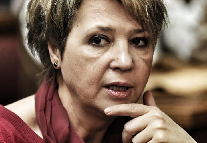 Γεροβασίλη: Ζητά σύγκληση οργάνων πριν το «ντεφάκτο συνέδριο διάλυσης» για το ερωτηματολόγιο στο iSYRIZA