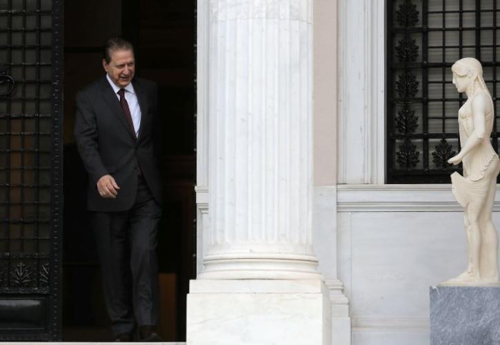 To who is who του Βύρωνα Πολύδωρα