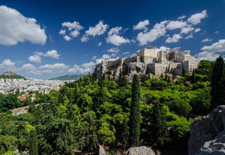 Moody's: Διατηρεί την αξιολόγηση στο «Ba3» για το δήμο Αθηναίων