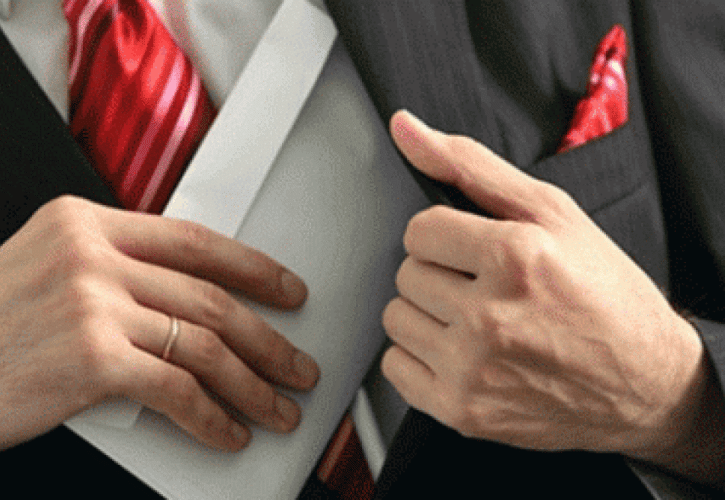 ΕΥ: Σε πτωτική τροχιά η επιχειρηματική διαφθορά