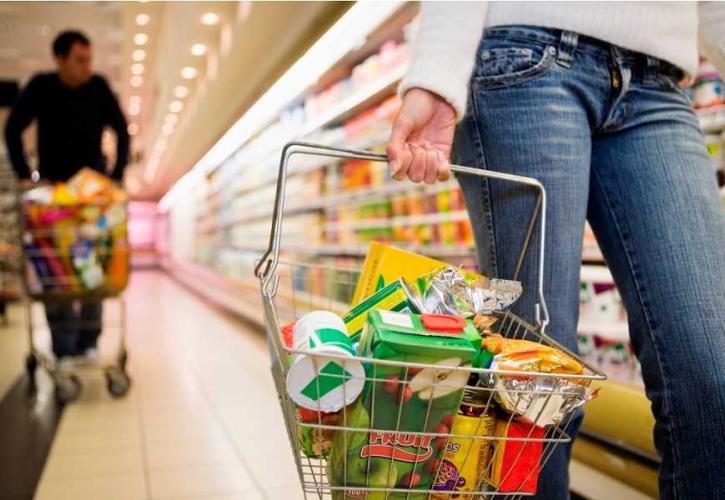 Προβληματισμό στα σουπερμάρκετ φέρνει η απώλεια 5,5 δισ