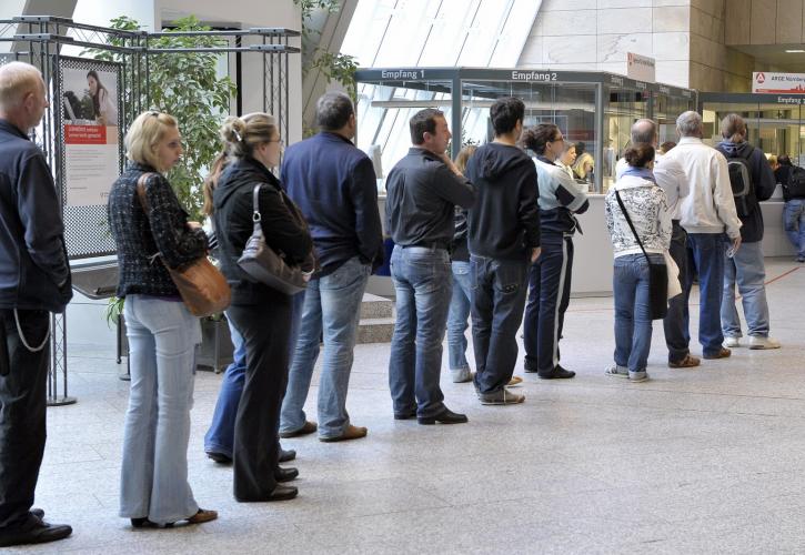 Στο 24,4% η ανεργία στην Ελλάδα τον Ιανουάριο