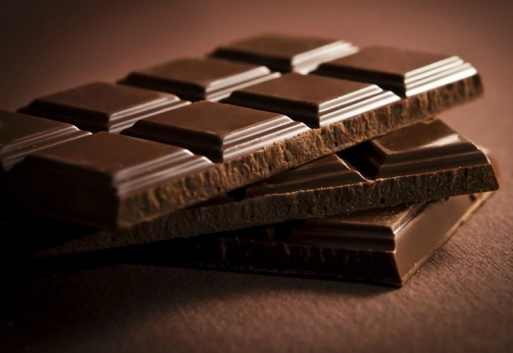 Προληπτική ανάκληση παρτίδας σοκολάτας λόγω πιθανής παρουσίας πλαστικού