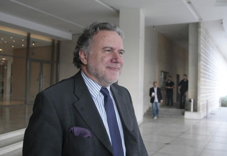 Αντίστροφη μέτρηση για το ραντεβού Κατρούγκαλου- Θεσμών