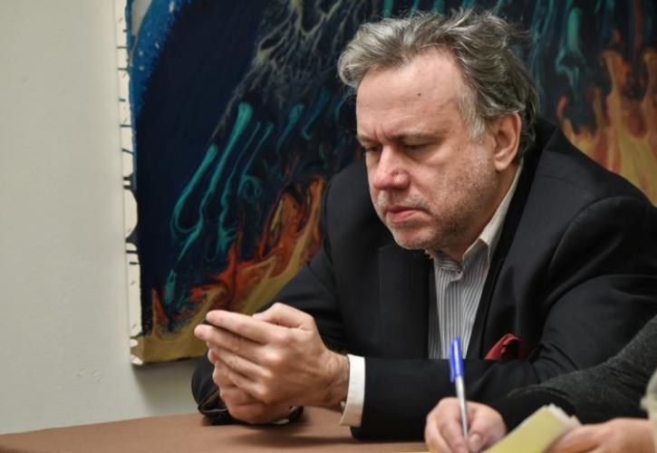 «Όχι σε όλα», από τους Θεσμούς στον Κατρούγκαλο