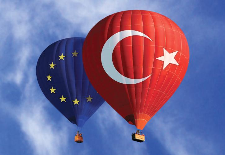 Καλύτερη φύλαξη των συνόρων ζητά από την Τουρκία η ΕΕ